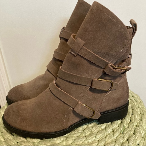 Vintage Foundry Co Justine Taupe Brown Suede Buckle Flat Moto Mid Calf Boot NWOB - Picture 2 of 9